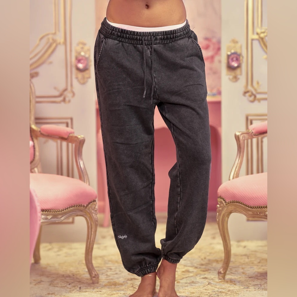 Voight Miami Kiss Me sweatpants worn wash black organic cotton size: XS
